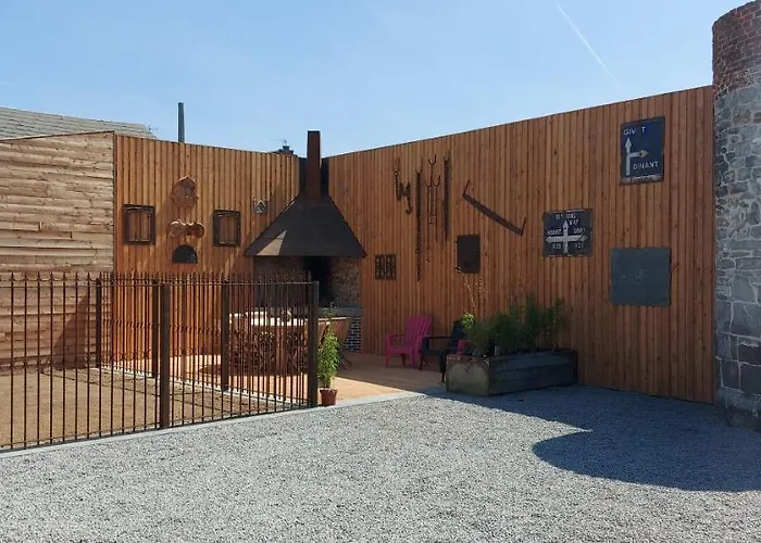 Style Industriel Avec Terrasse