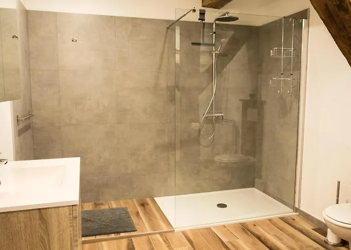 Style Industriel Avec Terrasse Apartament